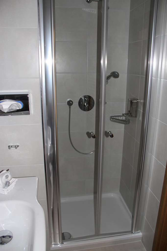 Hotel Baeren Gärtringen Habitación foto