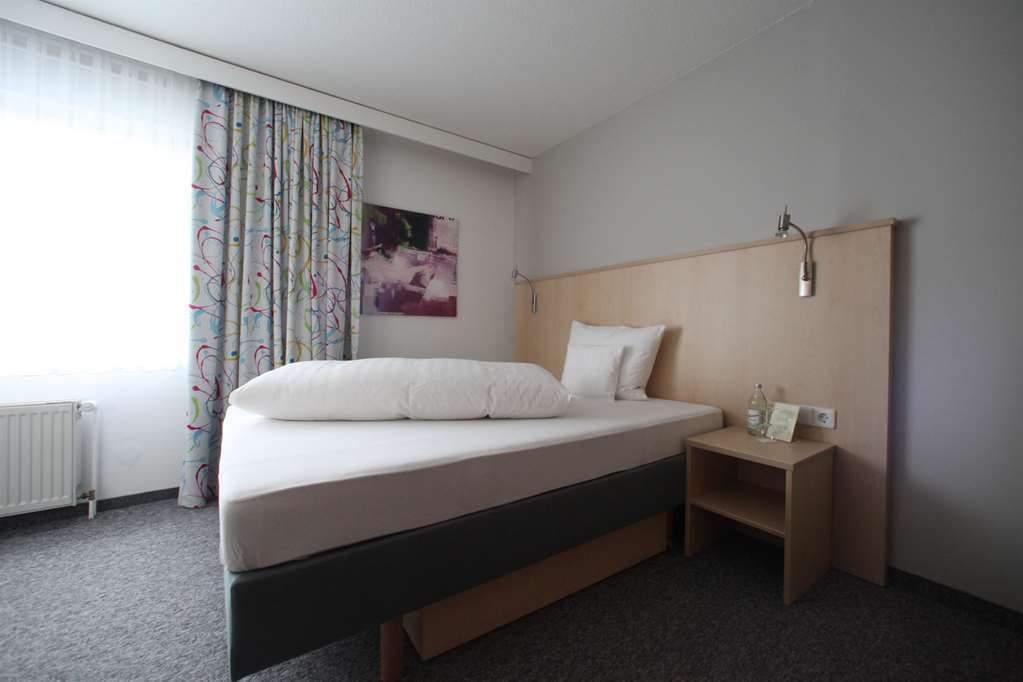 Hotel Baeren Gärtringen Habitación foto