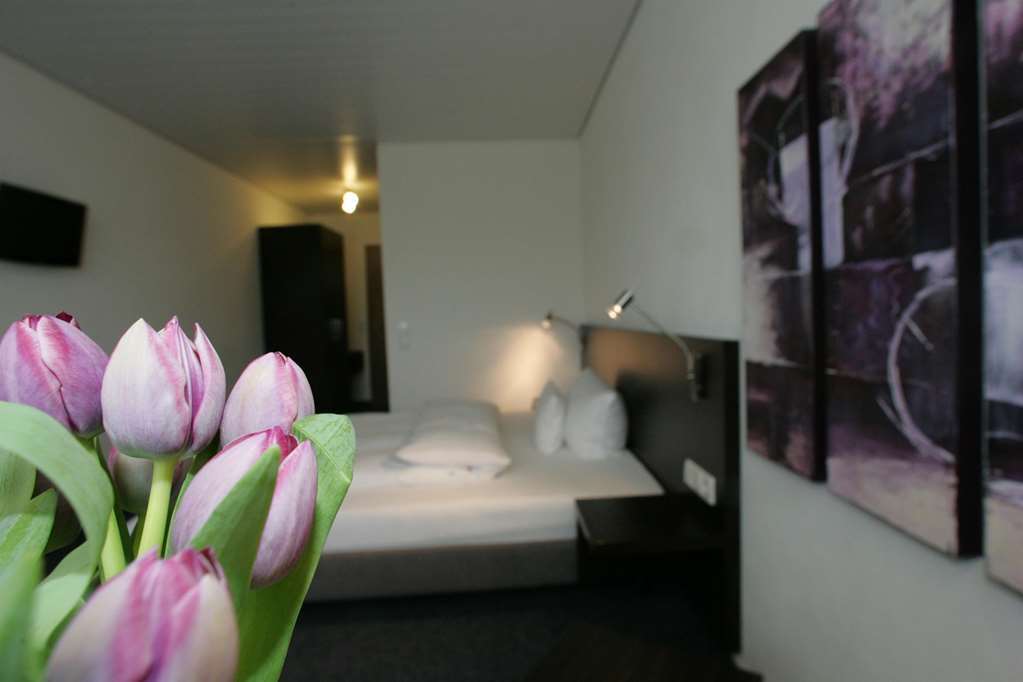 Hotel Baeren Gärtringen Habitación foto