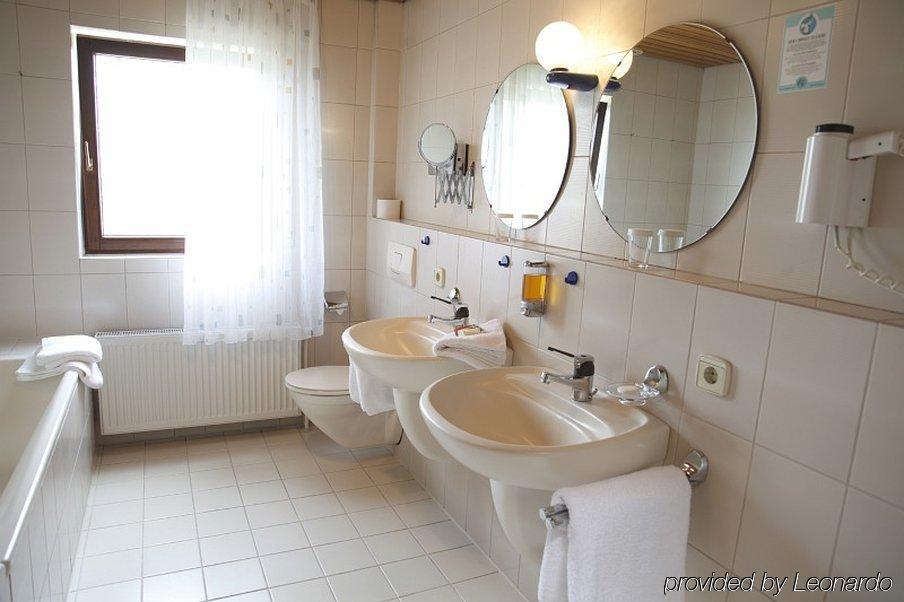 Hotel Baeren Gärtringen Habitación foto
