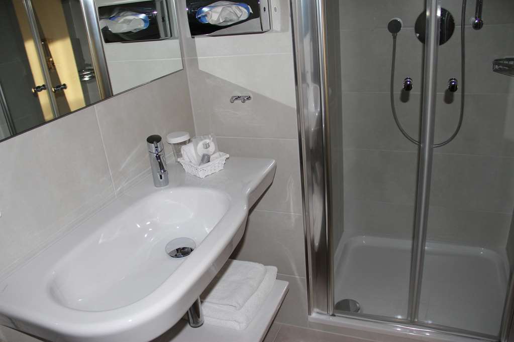 Hotel Baeren Gärtringen Habitación foto